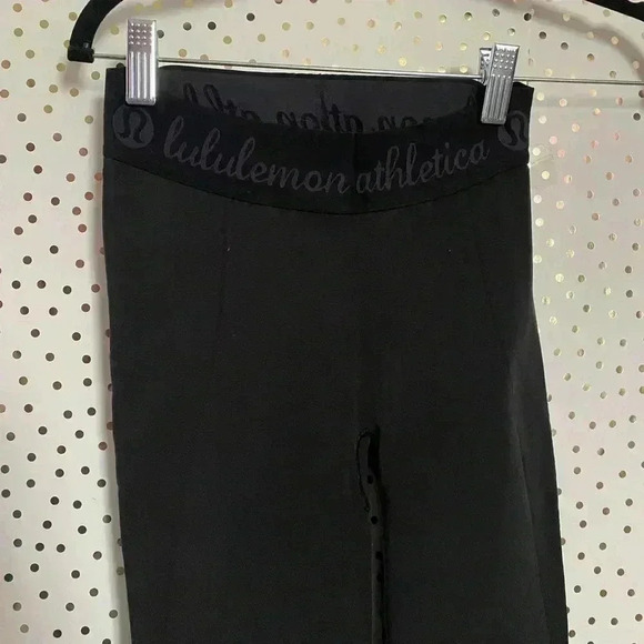 Lululemon Hi Rise Logo Waistband Perforated Cropped Seamless Leggings - Picture 3 of 8